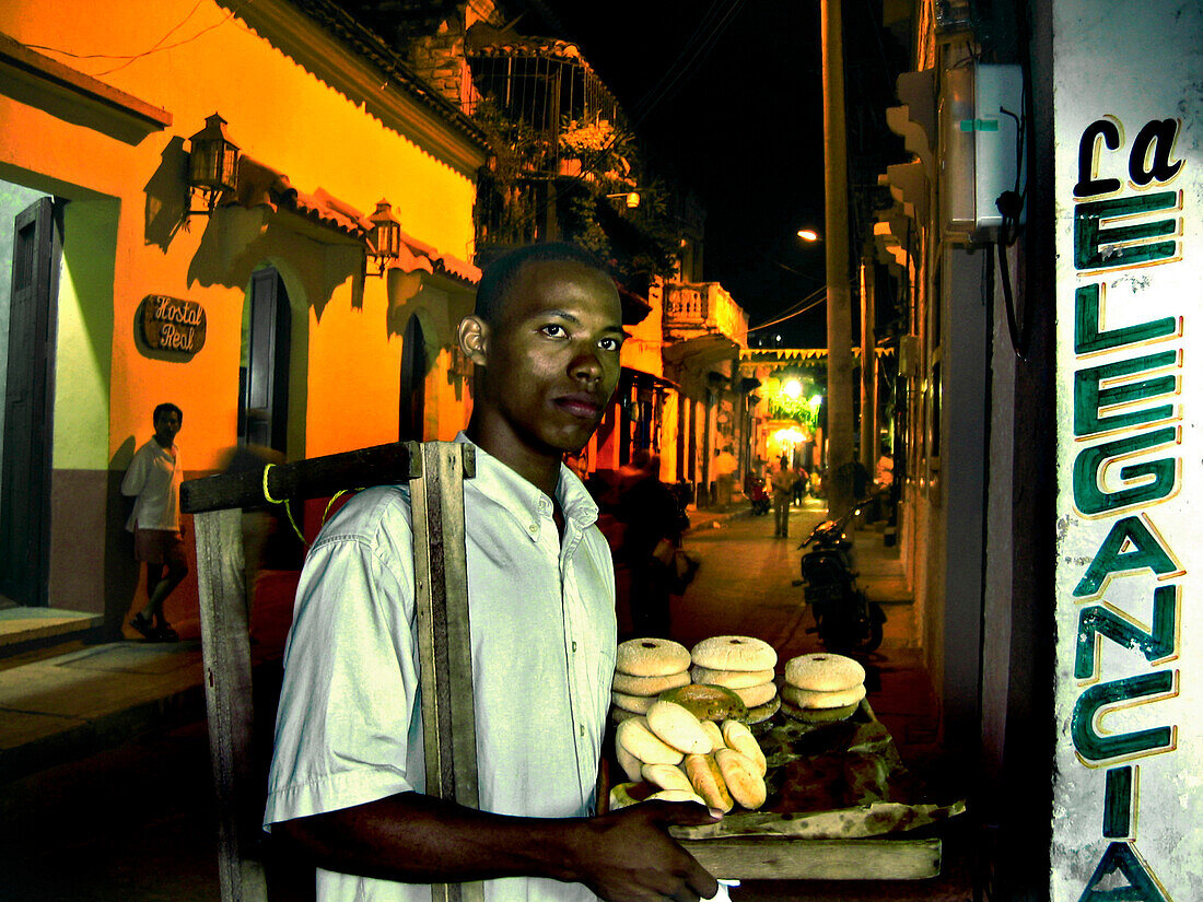Street Vendor in Cartagena, Getsemani, Cartagena de Indias, Colombia, South America