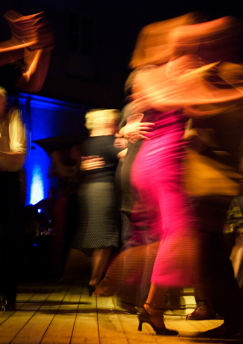 Tango Praterinsel, Couples dancing Tango, Munich, Bavaria, Germany