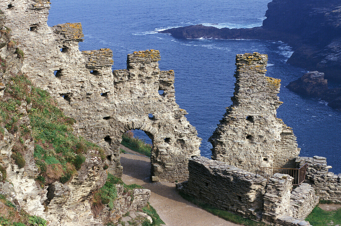 Ruins of Tintagel Castle at the coastal, Cornwall, England, Great Britain, Europe