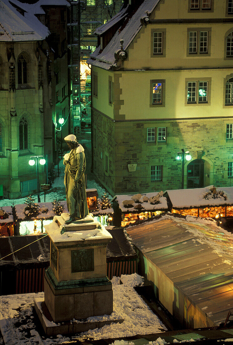 Christmas market, Karlsplatz, Monument of Schiller, Stuttgart, Baden-Wuerttemberg, Germany