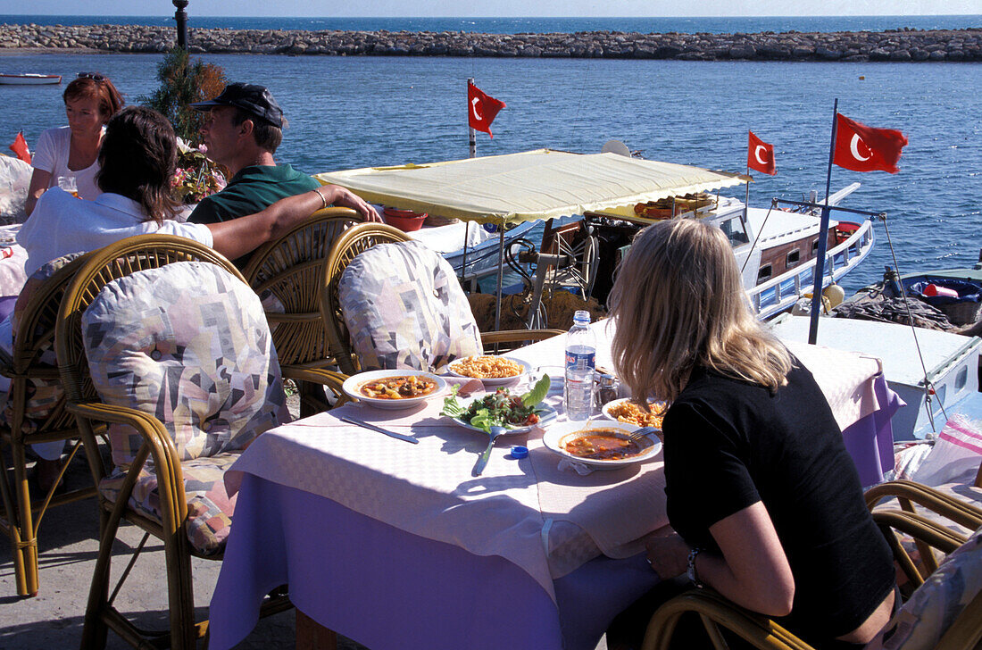 Hafenrestaurant, Side, Türkische Riviera