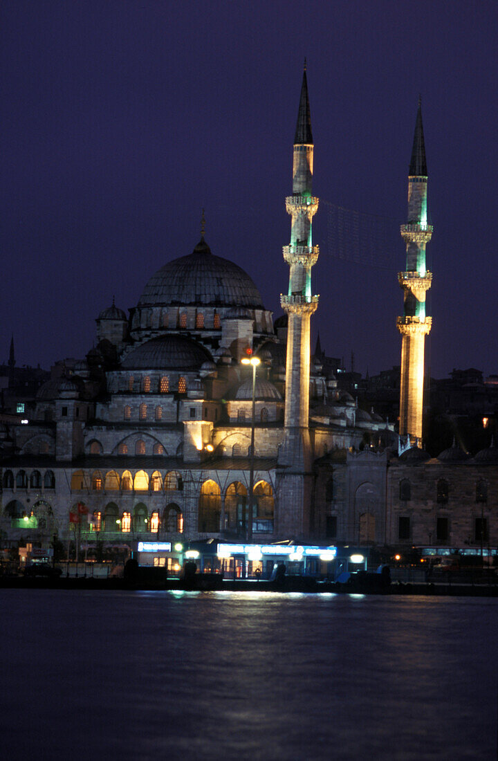 Yeni Moschee, Istanbul Turkey