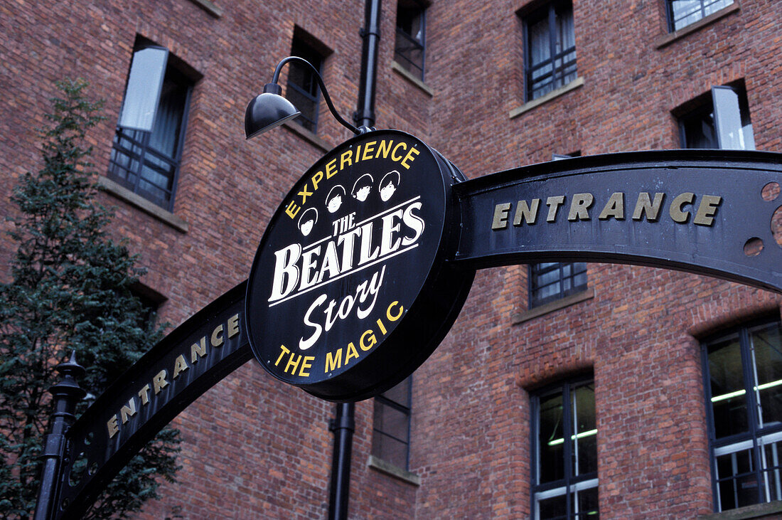 Beatles Museum, Albert Dock, Liverpool, England Großbritannien