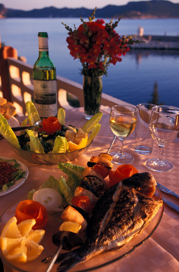 Fischplatte-Restaurant, Kas, Lykische Küste Türkei