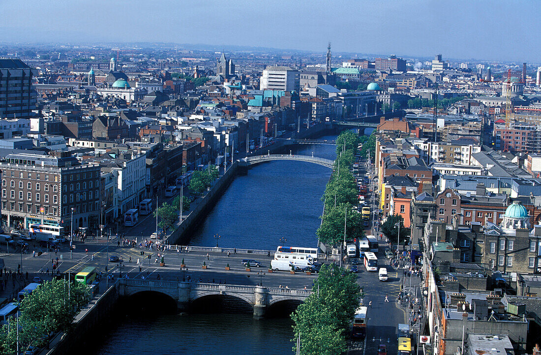O' Connell Bridge, River Liffey, Dublin Ireland