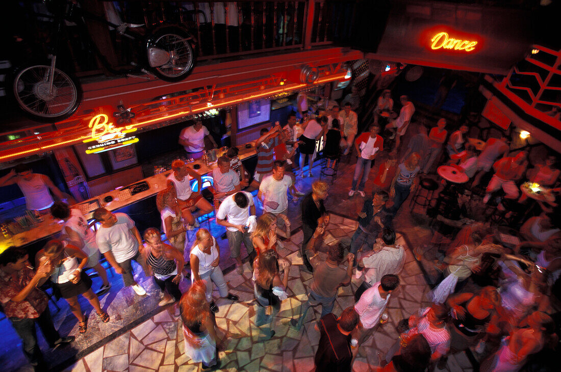 Zapfhahn Bar, Alanya, Turkish Riviera, Turkey