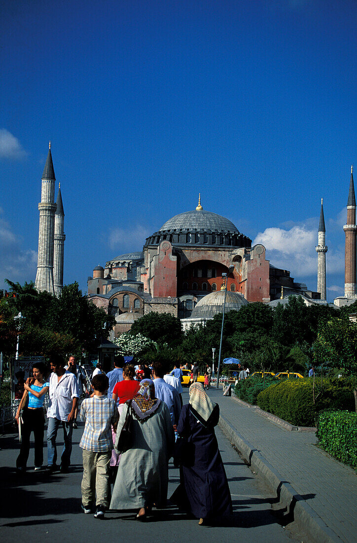 Hagia Sophia, Sultan Ahmet Park Istanbul, Turkey