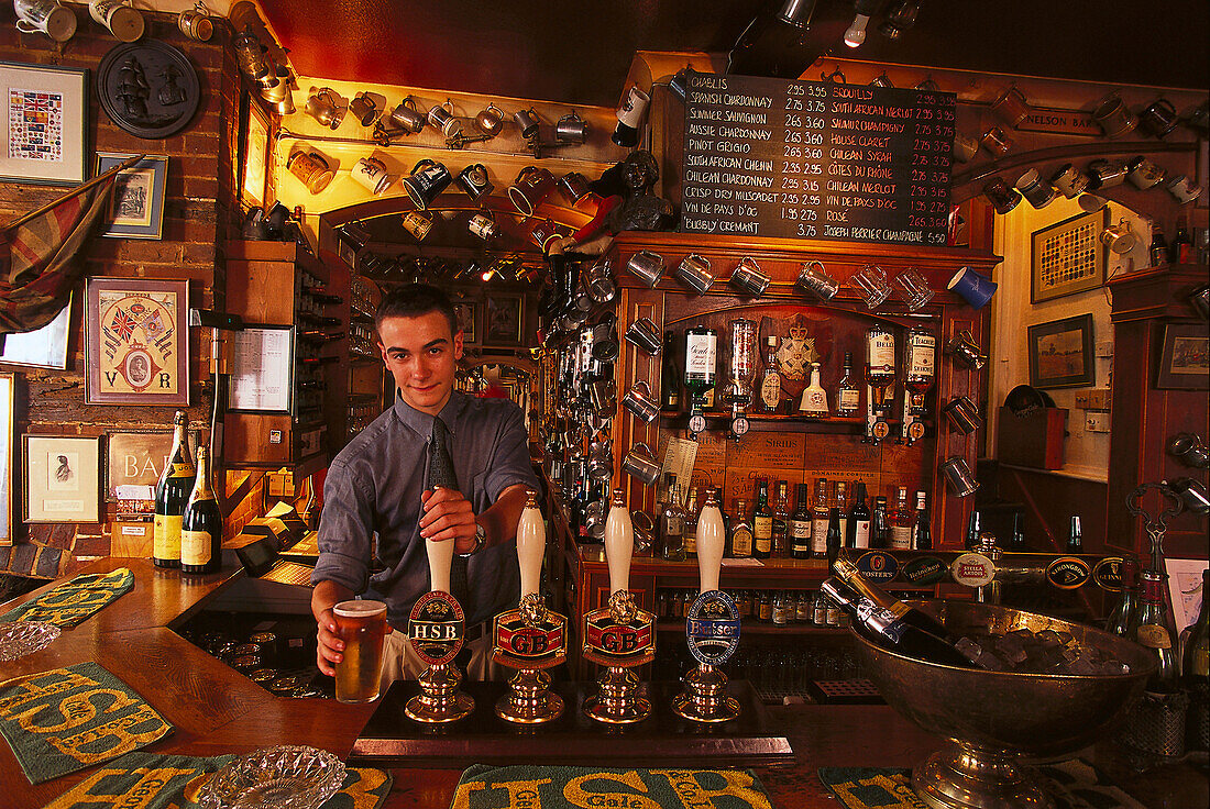Barkeeper Tim Rees, The Wykeham Arms Pub, Winchester Hampshire, England