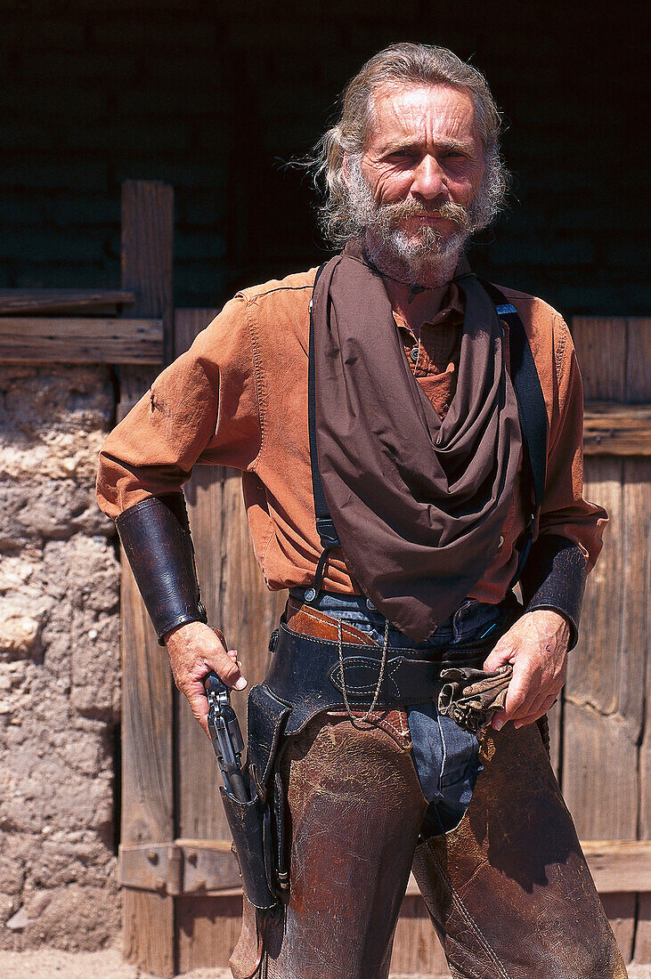 Gunslinger Tony Harms, Tombstone, Arizona USA