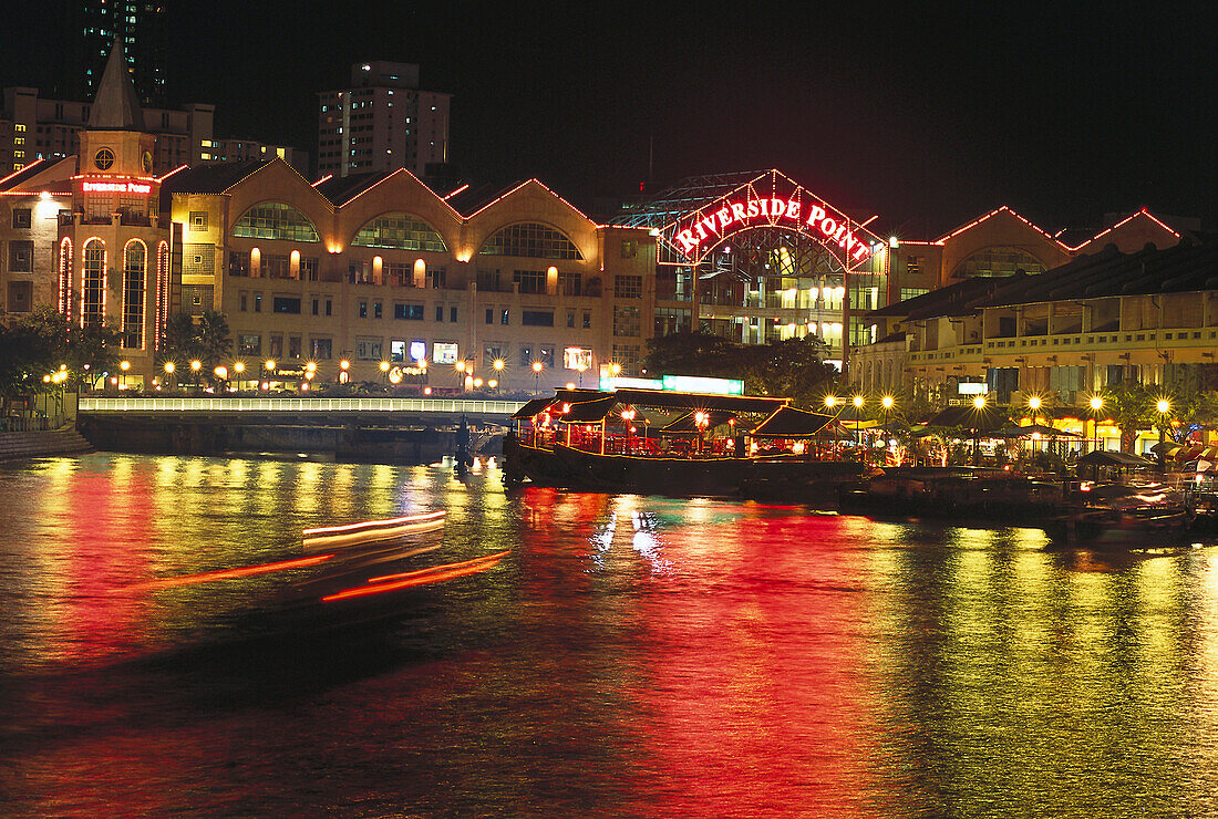 Riverside Point at Night, Singapore River Singapor, Asia