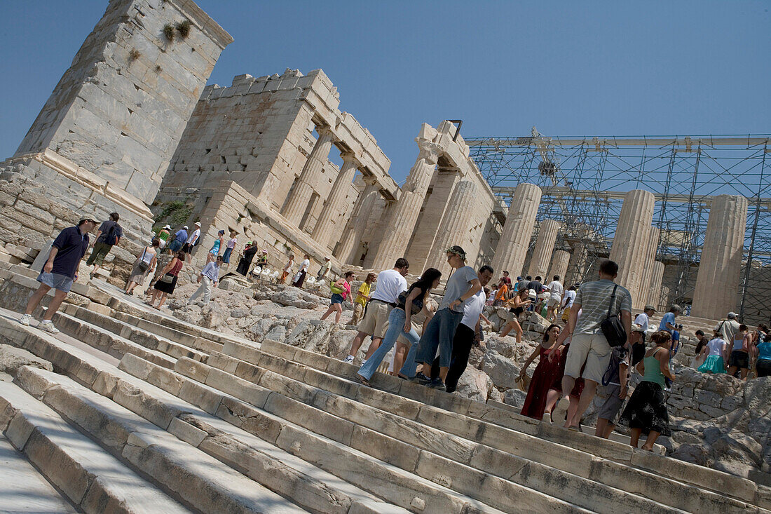 Touristen vor dem Parthenon, Akropolis, Athen, Griechenland