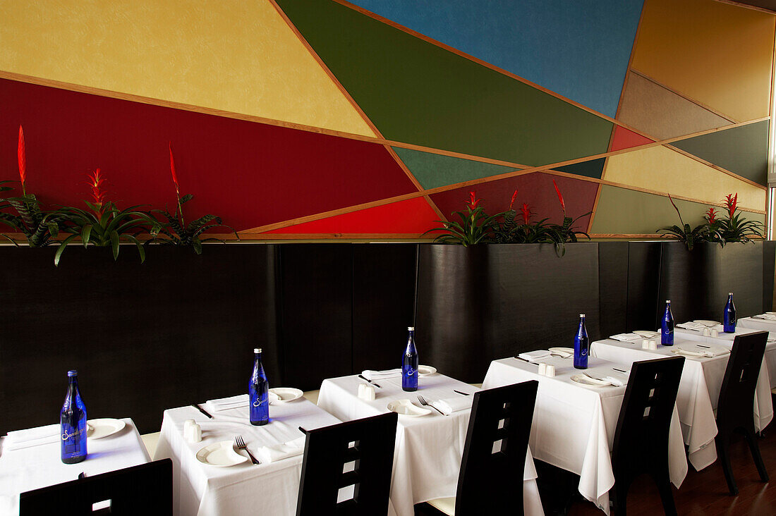 Diner Room at the AIGO Restaurant at the Clinton, Art Deco Boutique Hotel, South Beach Miami, Florida, USA