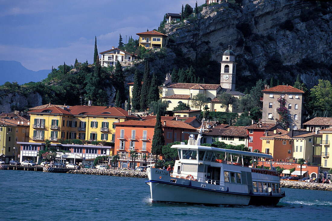 Torbole, Fähre, Gardasee, Trentino, Italien