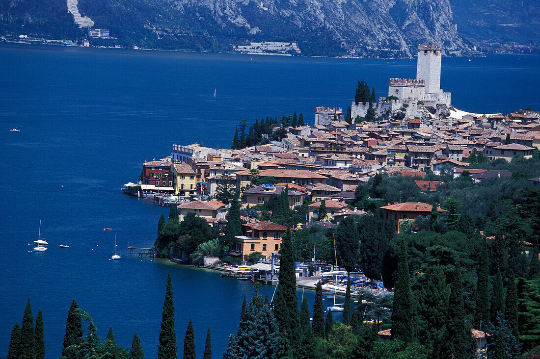 Malcesine, Stadtansicht, Gardasee, Trentino, Italien