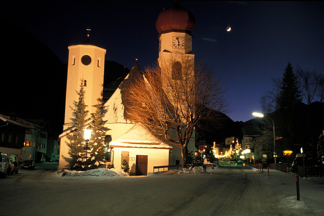 Kirche, St. Anton, nachts, Österreich