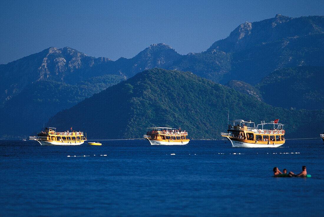 Drei Gület Boote, Marmaris, Türkei