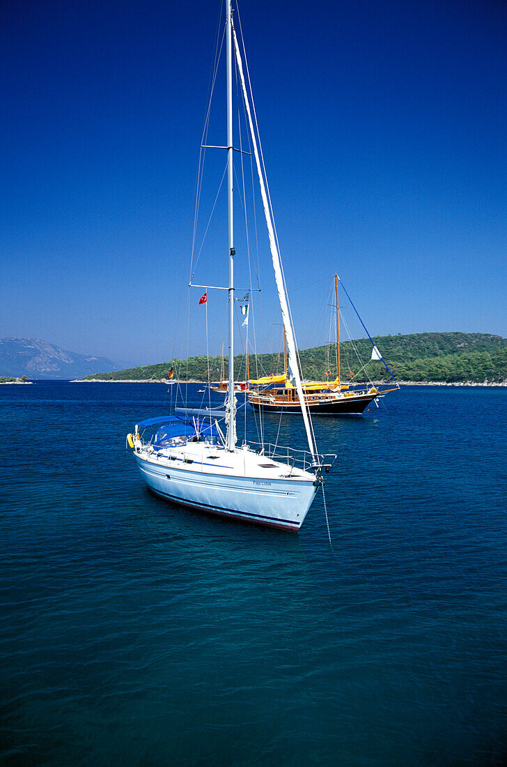 Zwei Yachten, Strand Kleopatra, Marmaris, Türkei