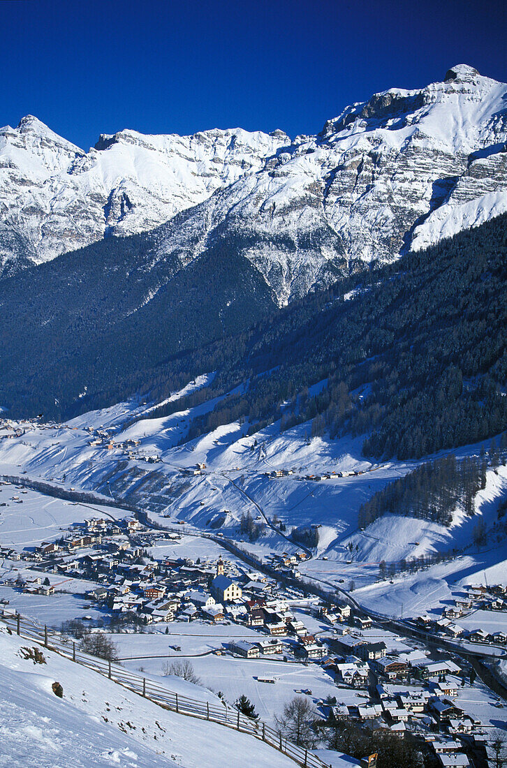Wintersportort Neustift, Stubaital, Tirol, Österreich