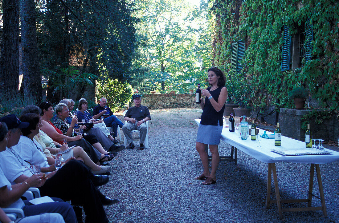 Winetasting, Fattoria dell Aiola, Chianti, Vagliali Tuscany, Italy