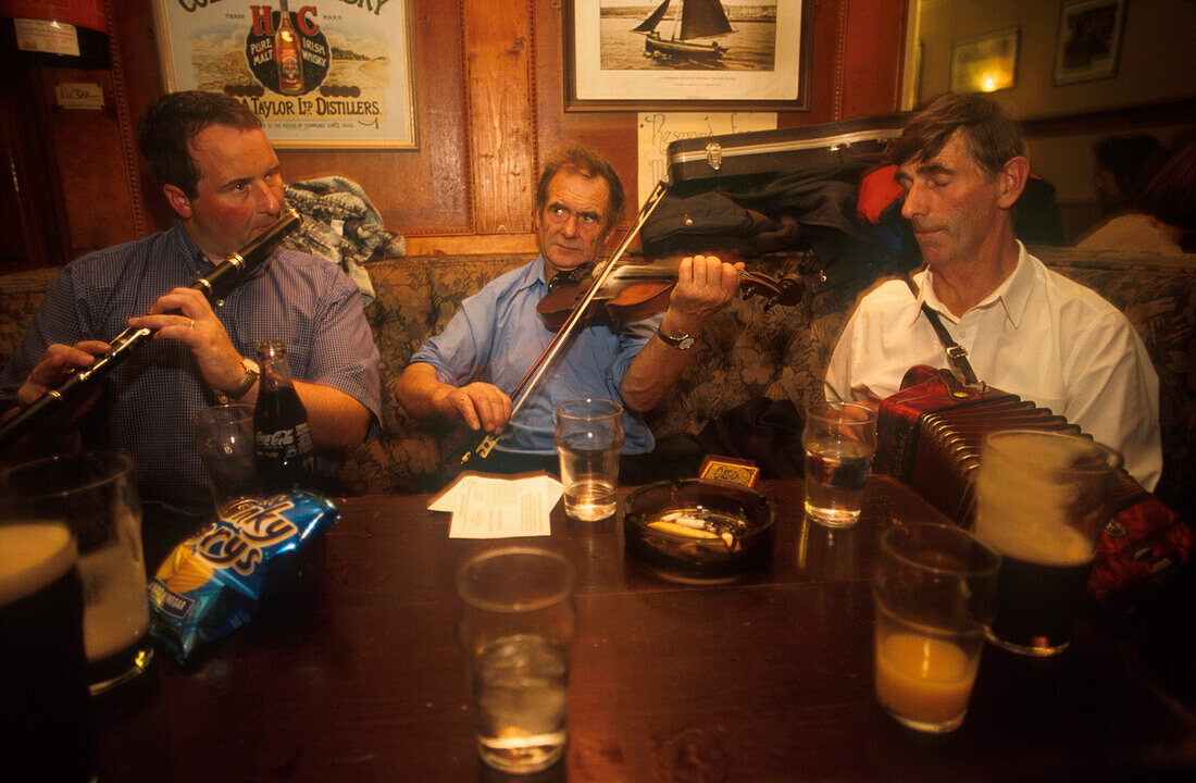 Pubmusik, gus O´Conner´s Pub, Doolin, Co. Clare Irland
