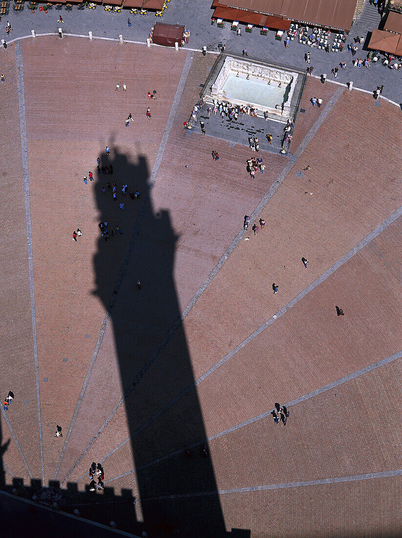 Torre del Mangia, Piazza del Campo, Siena, Tuscany, Italy