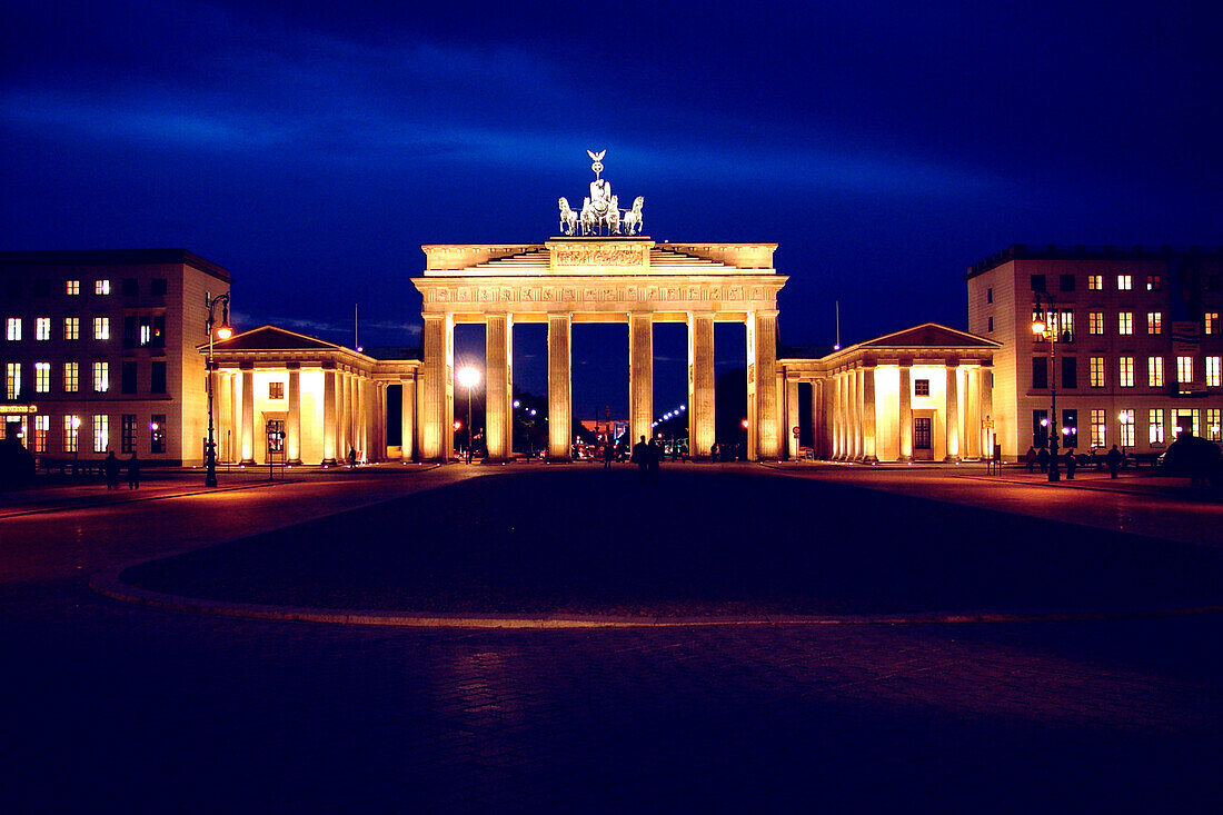 Brandenburger Tor bei Nacht, Berlin, Deutschland