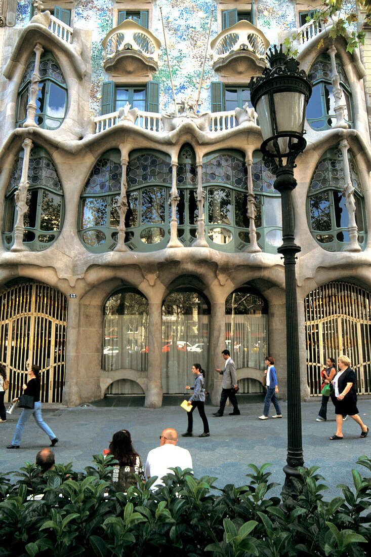People in front of the Casa Batllo, Passeig de Gracia, Barcelona, Spain, Europe