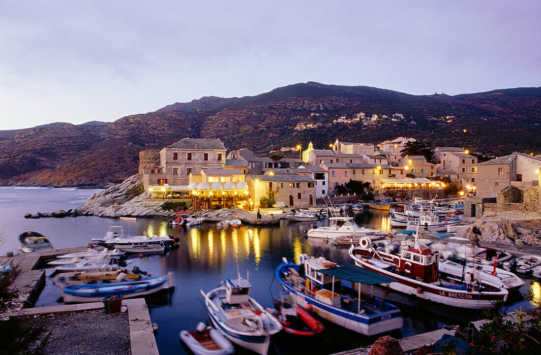 Centuri Hafen mit Restaurants, Cap Corse, Korsika, Frankreich