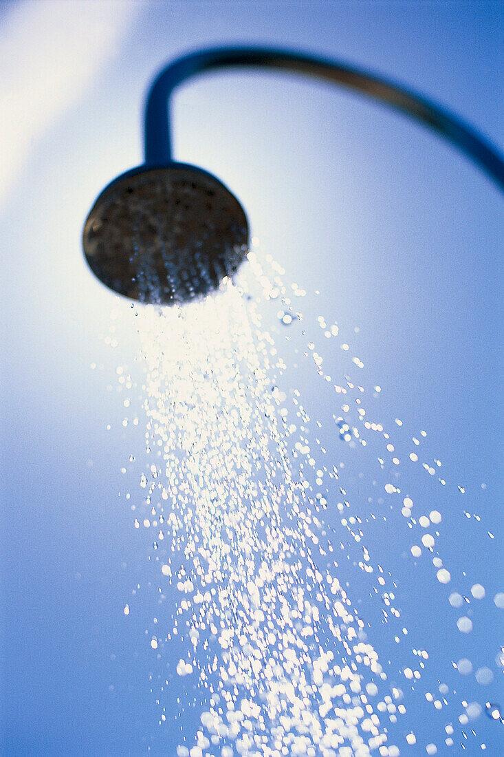 Wasser fließt aus dem Duschkopf, Dusche, Wasser Symbol
