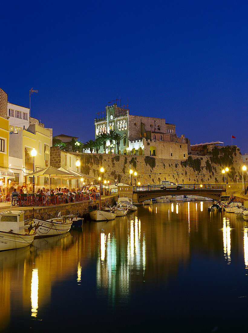 Hafenviertel im Abendlicht, Ciutadella, Menorca, Spanien