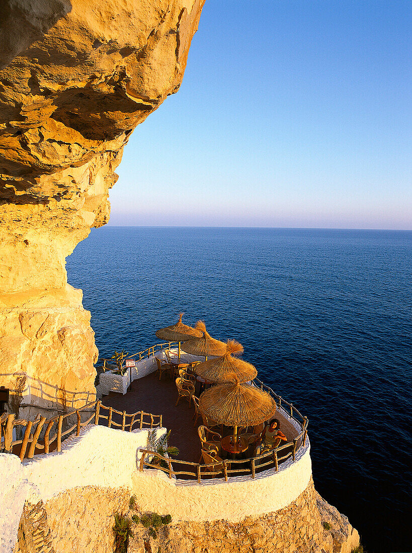 Cova d' es Xoroi discotheque, Cala en Porter, Minorca, Spain