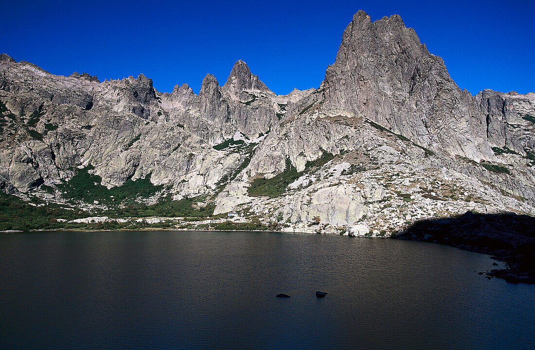 Hiker trail, Lac de Melo, Gorges de la Restonica, Corsica, France