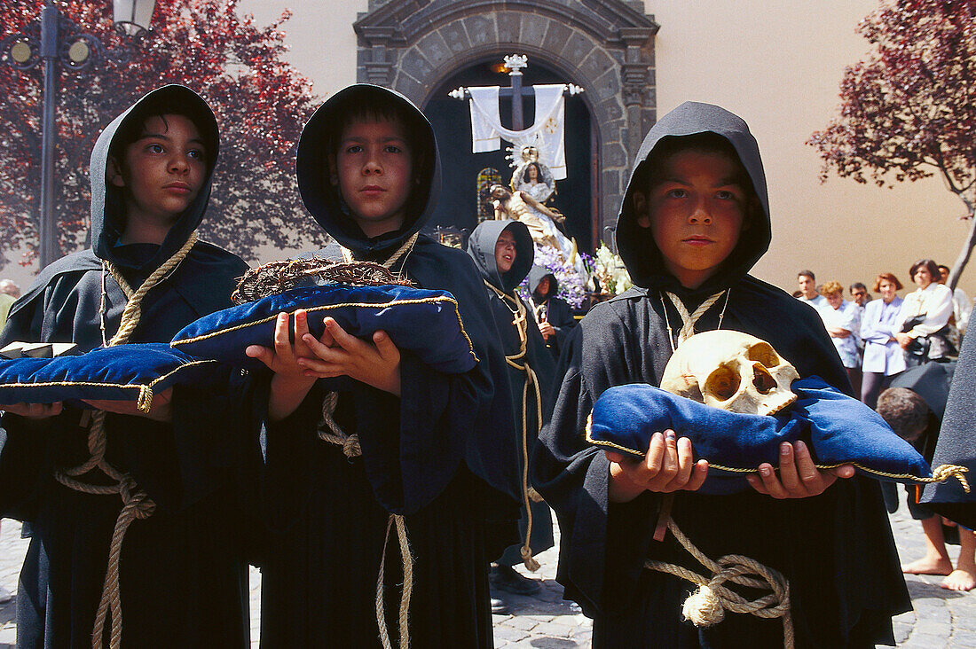 Prozession der Bruderschaft. Lign.Crucis, La Laguna, Teneriffa, Kanarische Inseln, Spanien, Europa