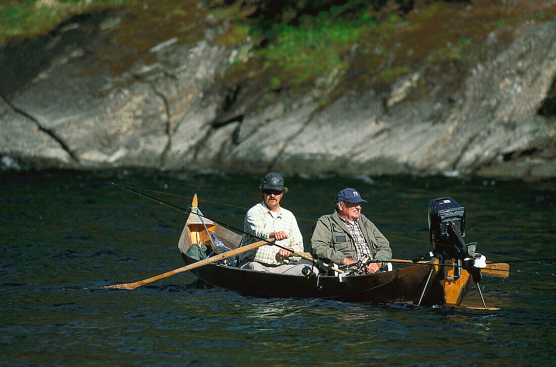 Salmon Fisher , River Namsen, Nord-Trondelag Norwegen