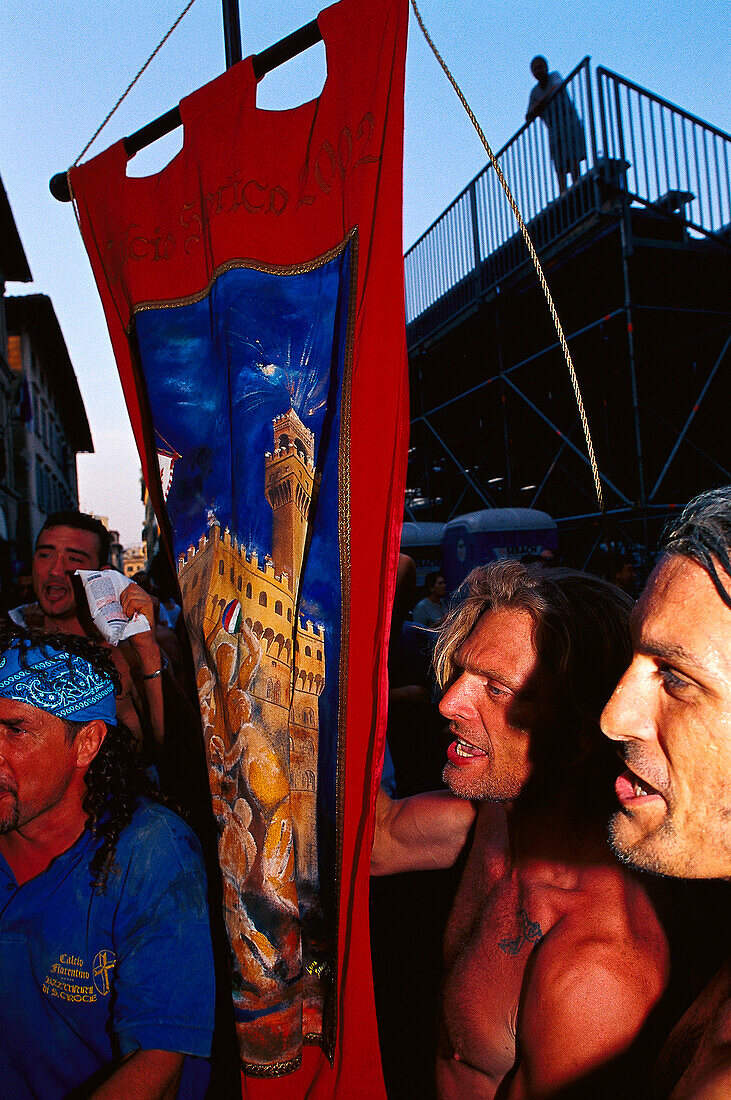 Calcio Storico Fiorentino, Sieger, Piazza S. Croce, Florenz, Toskana, Italien