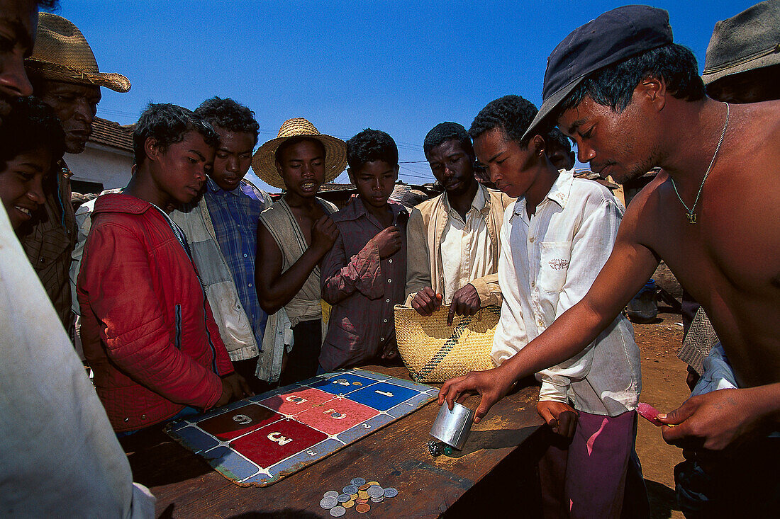 Glücksspiel, Betafo, Madagaskar