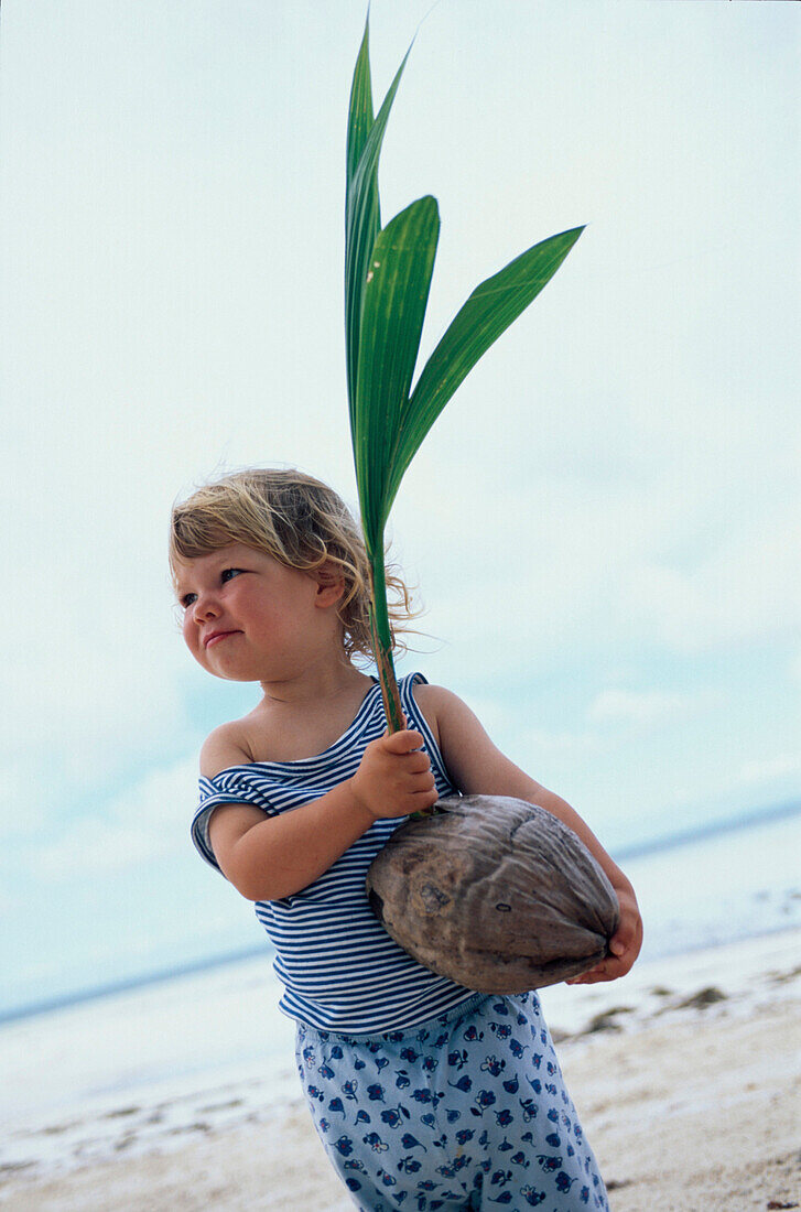 Mädchen Janina, Grand´Anse Praslin, Seychellen