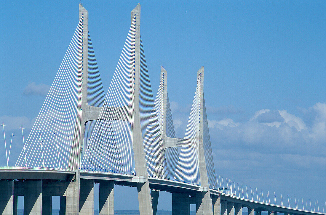 Bruecke Vasco da Gama, Lissabon Portugal