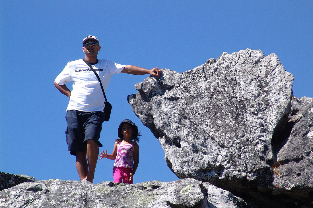 Father and Daughter on Top of Table Mountain, Cape Town, South Africa, Kapstadt, Suedafrika, Afrika