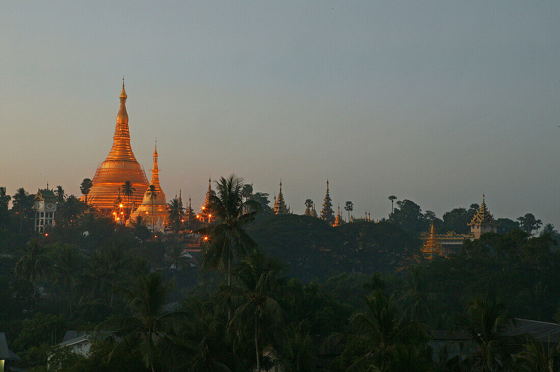 Shwedagon Pagoda, Burma, Myanmar, evening light, sunset