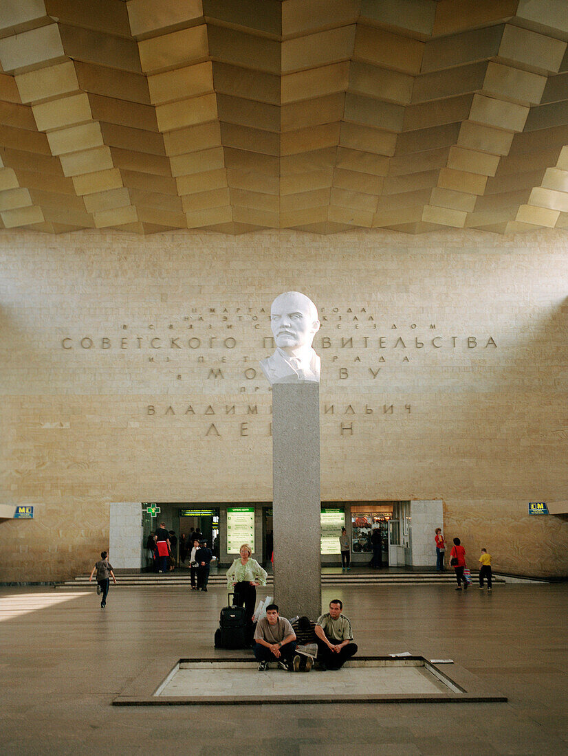 Lenin, Leningradsky railwaystation, Moscow Russia