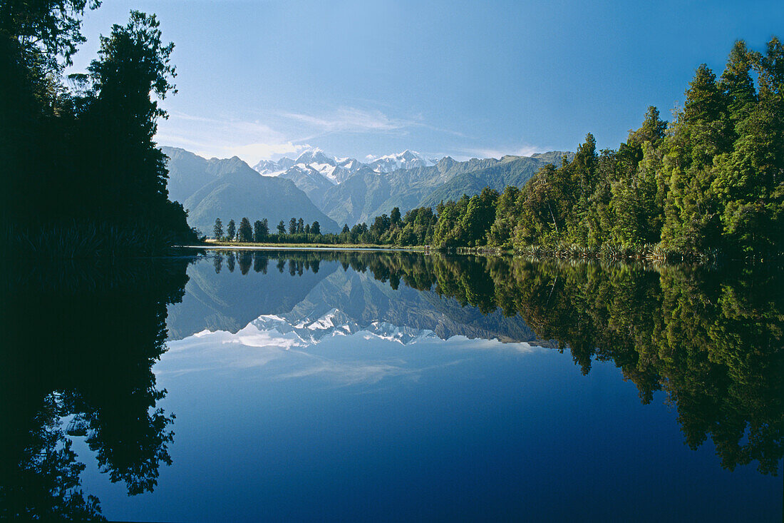 Lake Matheson, reflection Southern Alps, Southern Alps, West Coast, South Island, New Zealand