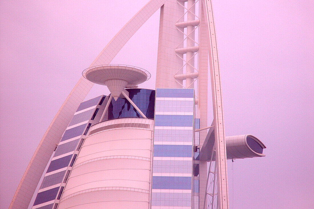 Detail des Hotel Burj al Arab in der Abenddämmerung, Dubai, VAE, Vereinigte Arabische Emirate, Vorderasien, Asien