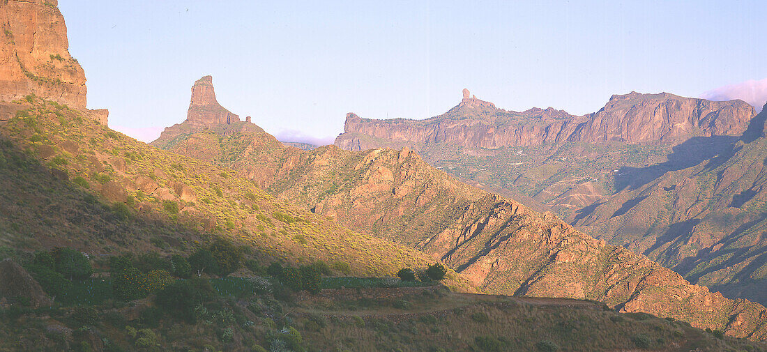 Roque Nublo, Roque Bentaiga, Berge bei Acusa, Gran Canaria Kanarische Inseln, Spanien