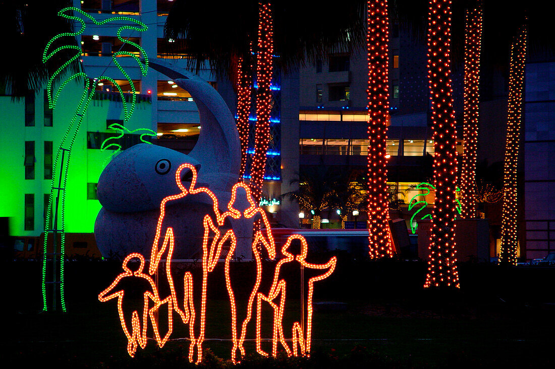 Blick auf Leuchtreklame bei Nacht, Dubai Shopping Festival, Dubai, VAE, Vereinigte Arabische Emirate, Vorderasien, Asien
