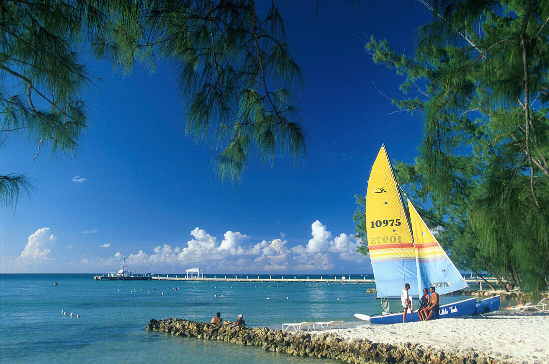 Katamaran, Strand, Rum Point, Grand Cayman Cayman Islands, Karibik