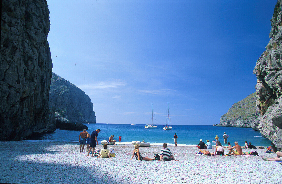 Sailing boats in der Cala de la Calobra, Majorca, Balearic Islands, Spain