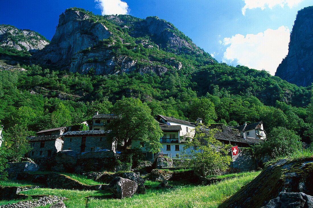 Village Fontana, Val Bavona Tessin, Switzerland