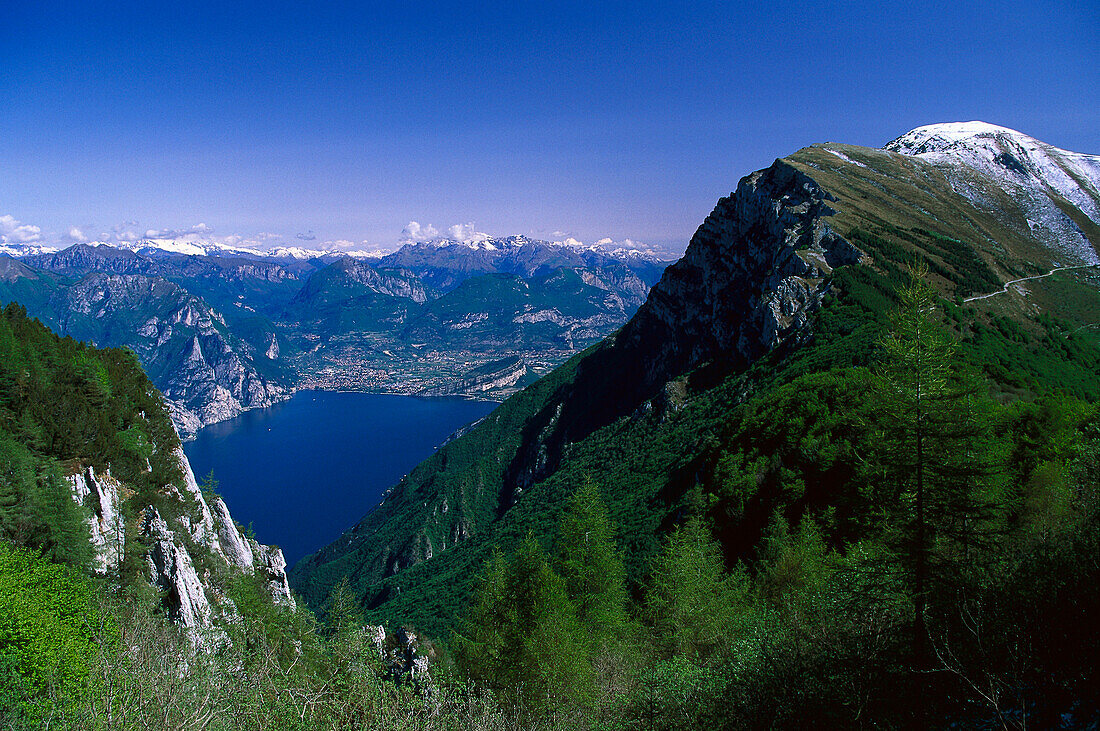 Monte Baldo, Monte Altissiomo, Lago di Garda Italy