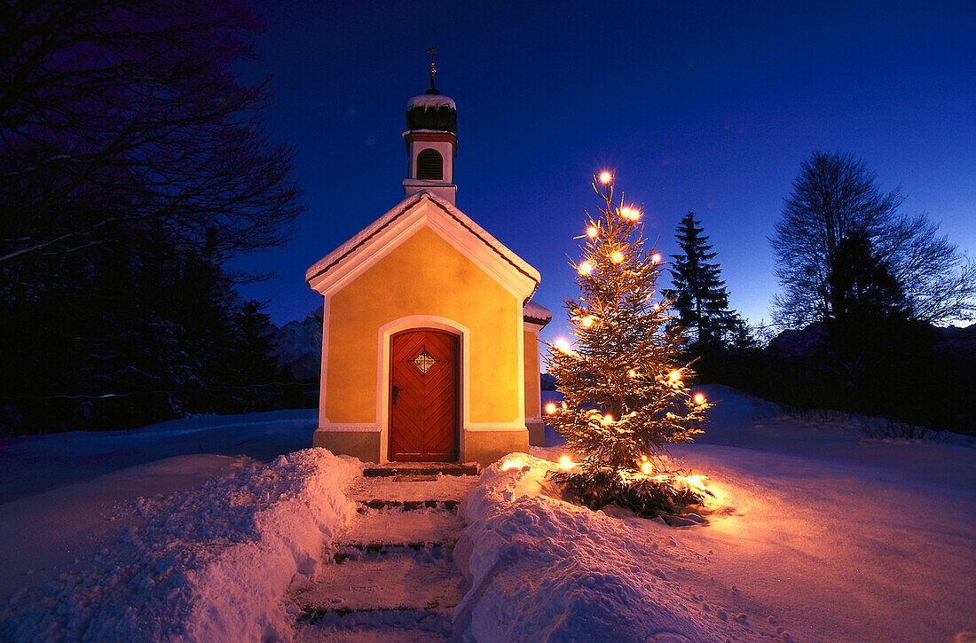 Chapel and christmas tree, Chapel and christmas tree, Upper Bavaria
